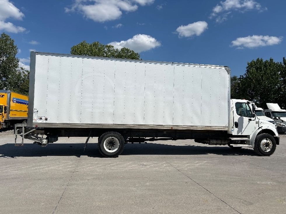 Medium Duty Box Truck-Light and Medium Duty Trucks-Freightliner-2022-M2-Des Moines-IA-115,156\n\t\tmiles-$ 75,000 - Image 15