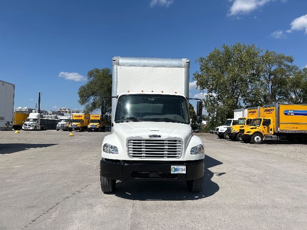Medium Duty Box Truck-Light and Medium Duty Trucks-Freightliner-2022-M2-Des Moines-IA-115,156\n\t\tmiles-$ 75,000 - Image 2