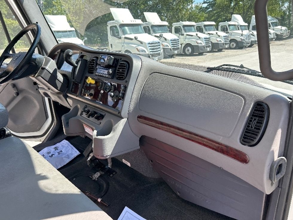 Medium Duty Box Truck-Light and Medium Duty Trucks-Freightliner-2022-M2-Des Moines-IA-115,156\n\t\tmiles-$ 75,000 - Image 21