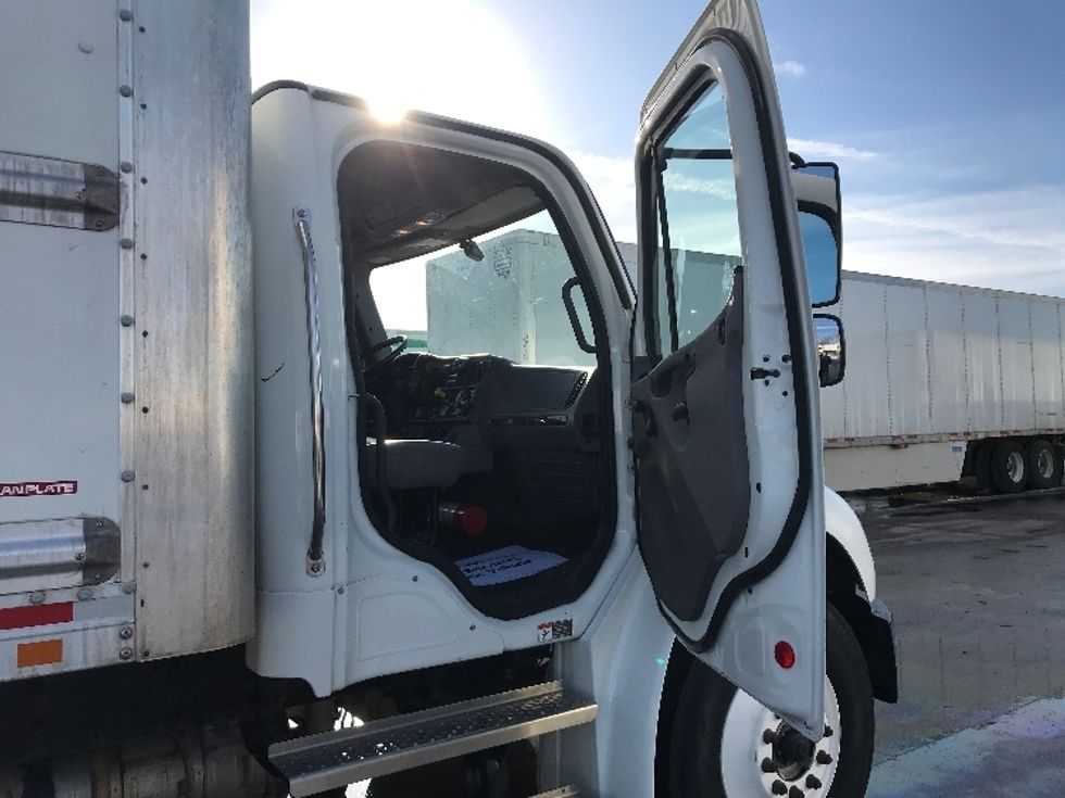Medium Duty Box Truck-Light and Medium Duty Trucks-Freightliner-2022-M2-Des Moines-IA-166,793\n\t\tmiles-$ 64,750 - Image 20