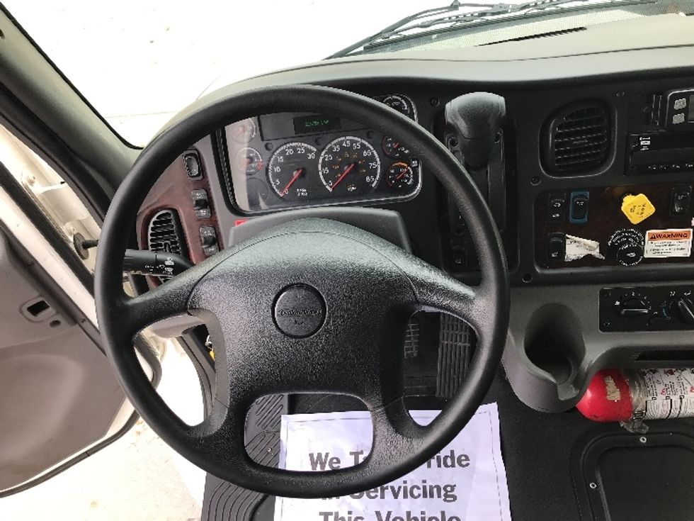 Medium Duty Box Truck-Light and Medium Duty Trucks-Freightliner-2022-M2-Des Moines-IA-215,755\n\t\tmiles-$ 55,500 - Image 18