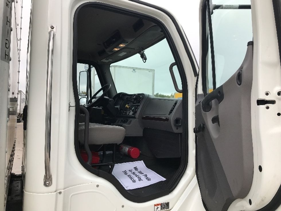 Medium Duty Box Truck-Light and Medium Duty Trucks-Freightliner-2022-M2-Des Moines-IA-215,755\n\t\tmiles-$ 55,500 - Image 20