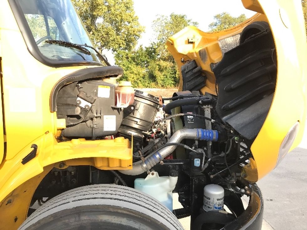 Medium Duty Box Truck-Light and Medium Duty Trucks-Freightliner-2022-M2-Des Moines-IA-260,569\n\t\tmiles-$ 45,750 - Image 23