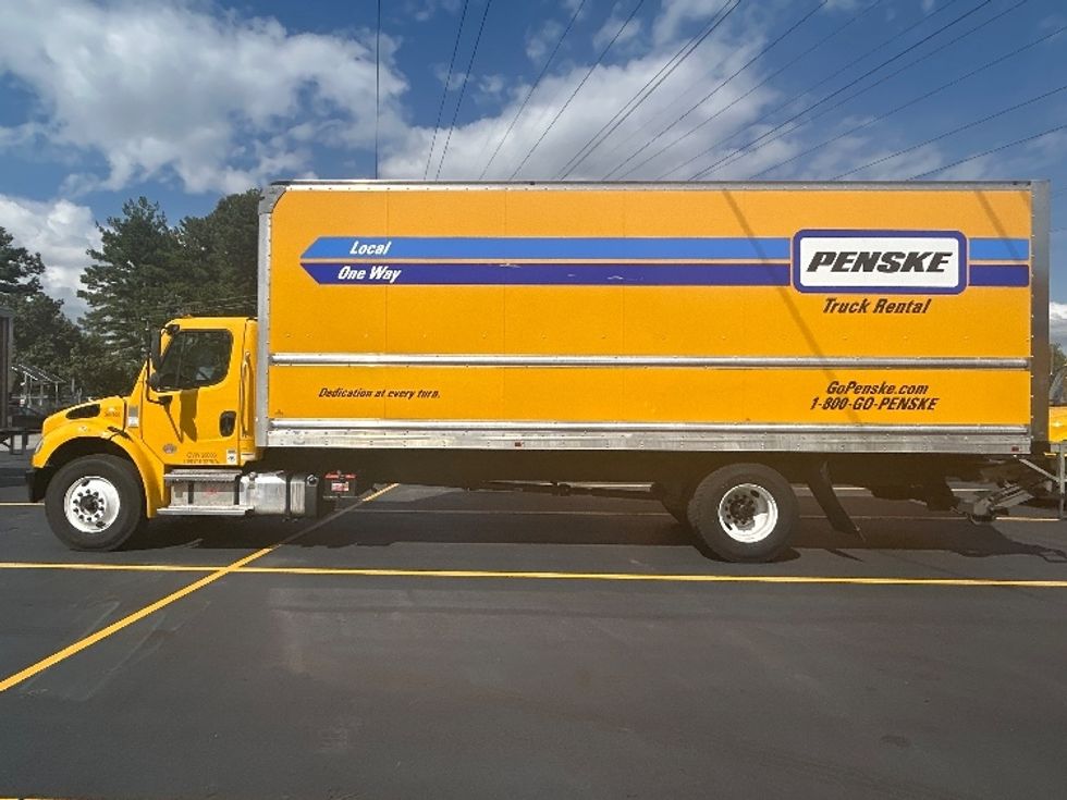 Medium Duty Box Truck-Light and Medium Duty Trucks-Freightliner-2022-M2-Duluth-GA-237,615\n\t\tmiles-$ 52,250 - Image 4