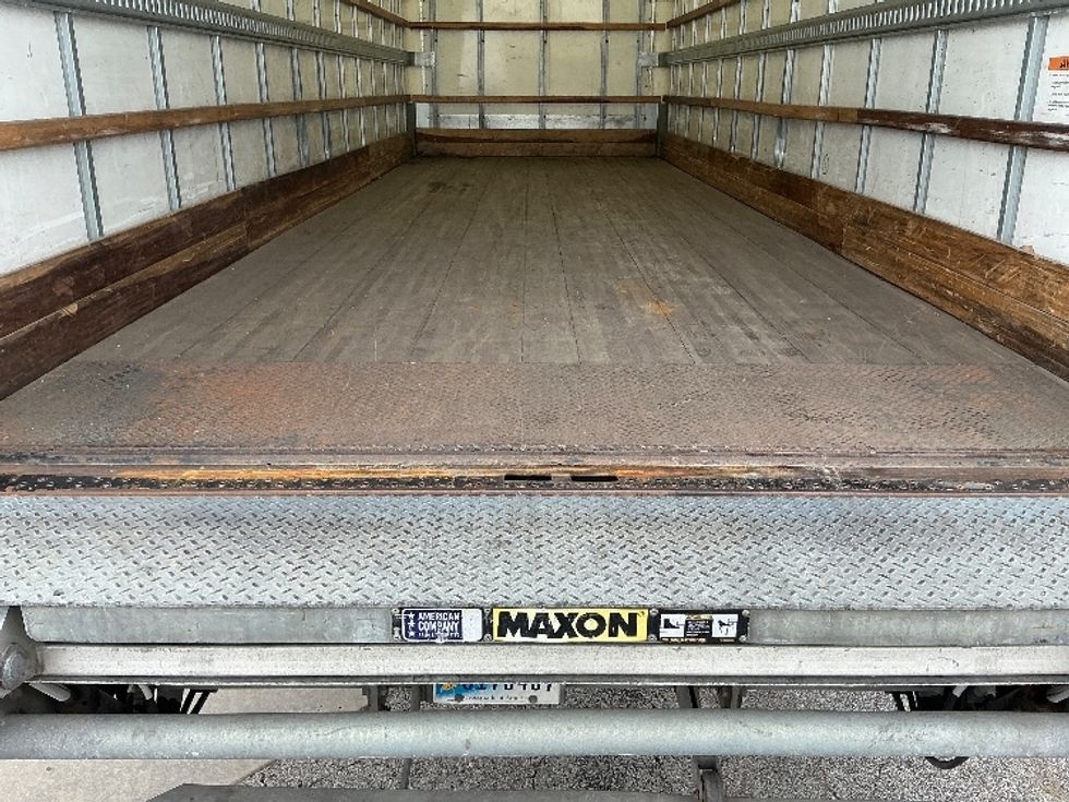Medium Duty Box Truck-Light and Medium Duty Trucks-Freightliner-2022-M2-Earth City-MO-178,214\n\t\tmiles-$ 55,750 - Image 10