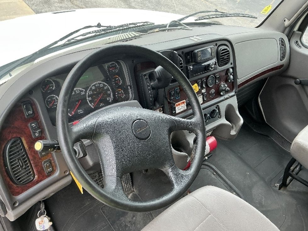 Medium Duty Box Truck-Light and Medium Duty Trucks-Freightliner-2022-M2-Earth City-MO-178,214\n\t\tmiles-$ 55,750 - Image 17