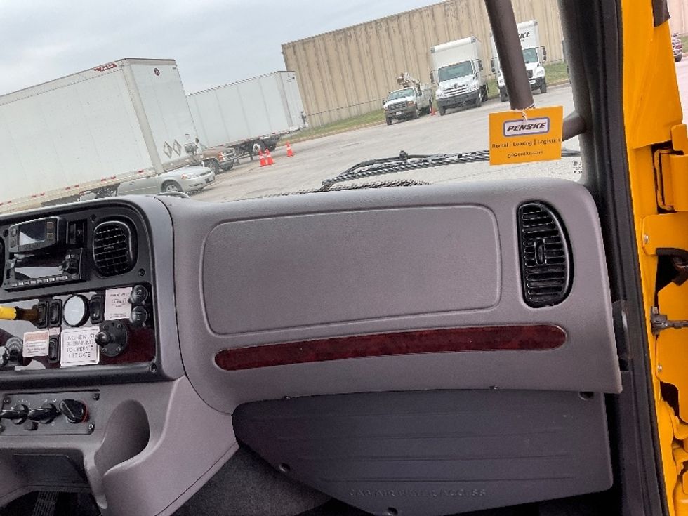 Medium Duty Box Truck-Light and Medium Duty Trucks-Freightliner-2022-M2-Earth City-MO-214,352\n\t\tmiles-$ 50,250 - Image 21