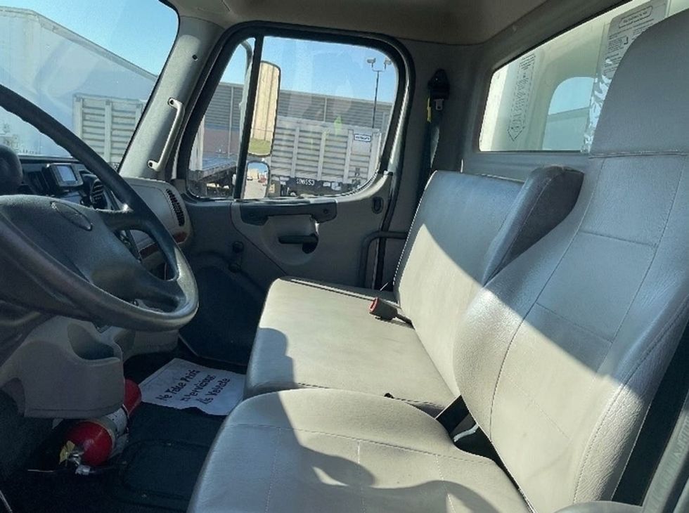 Medium Duty Box Truck-Light and Medium Duty Trucks-Freightliner-2022-M2-Earth City-MO-257,845\n\t\tmiles-$ 46,500 - Image 19