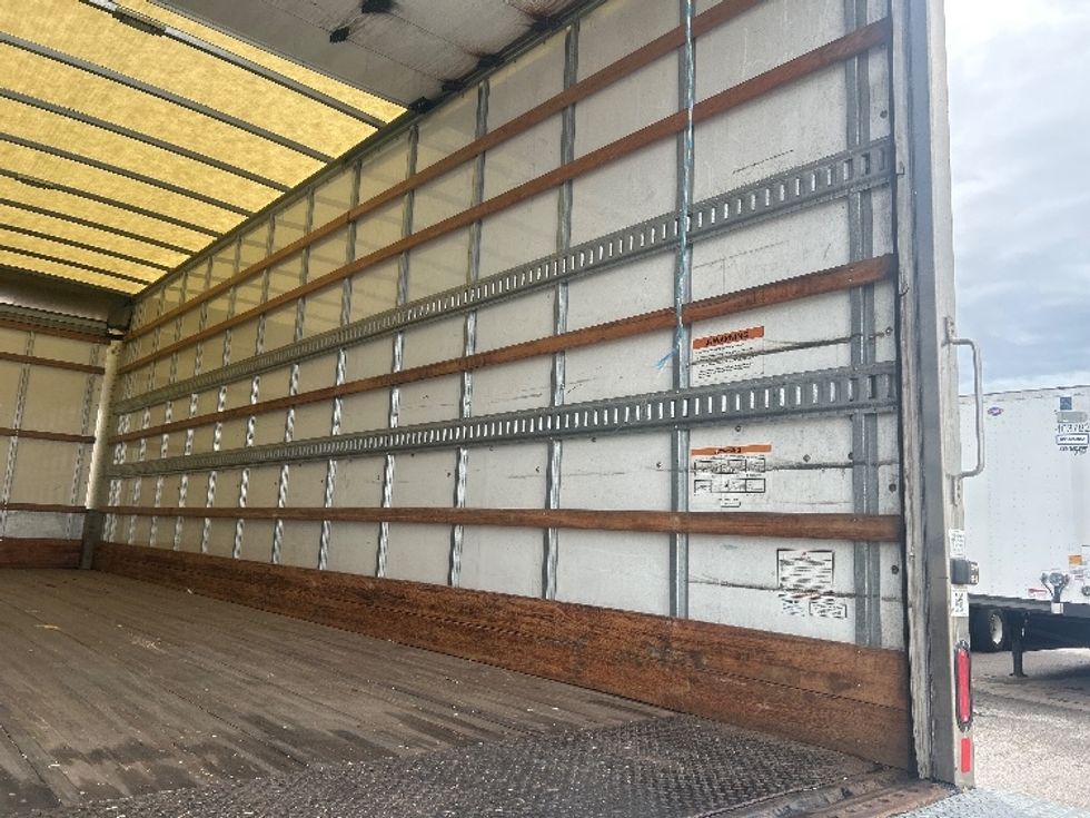 Medium Duty Box Truck-Light and Medium Duty Trucks-Freightliner-2022-M2-Earth City-MO-295,150\n\t\tmiles-$ 48,500 - Image 12