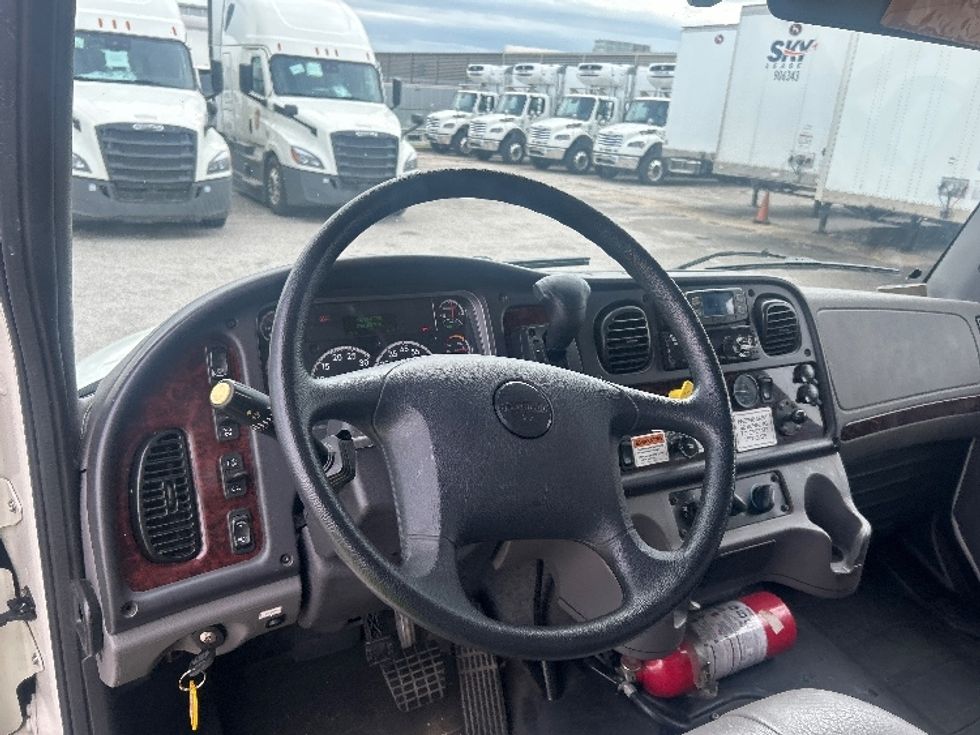 Medium Duty Box Truck-Light and Medium Duty Trucks-Freightliner-2022-M2-Earth City-MO-295,150\n\t\tmiles-$ 48,500 - Image 17