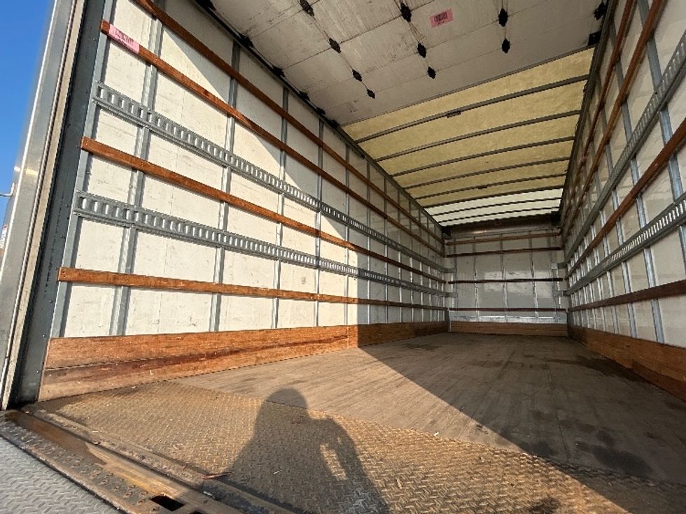 Medium Duty Box Truck-Light and Medium Duty Trucks-Freightliner-2022-M2-East Chicago-IN-106,645\n\t\tmiles-$ 74,000 - Image 11