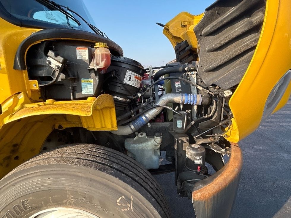 Medium Duty Box Truck-Light and Medium Duty Trucks-Freightliner-2022-M2-East Chicago-IN-106,645\n\t\tmiles-$ 74,000 - Image 24