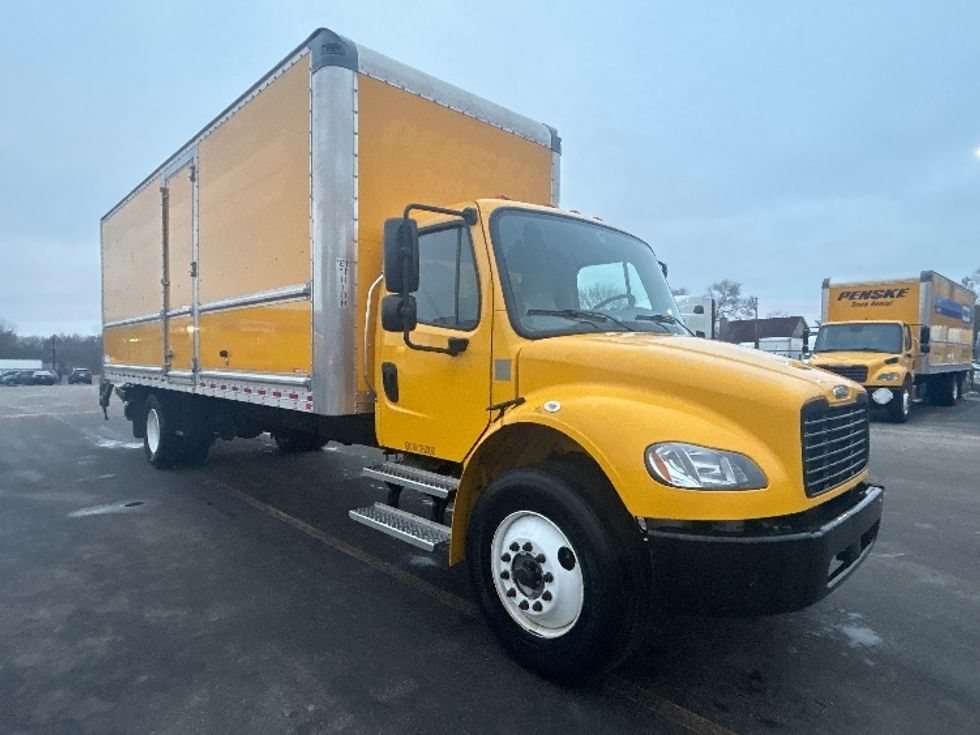 Medium Duty Box Truck-Light and Medium Duty Trucks-Freightliner-2022-M2-East Chicago-IN-127,968\n\t\tmiles-$ 70,250 - Image 1