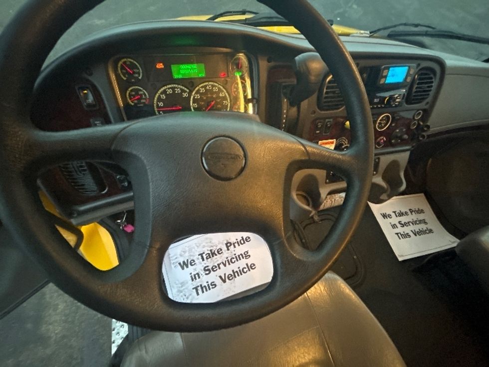 Medium Duty Box Truck-Light and Medium Duty Trucks-Freightliner-2022-M2-East Chicago-IN-127,968\n\t\tmiles-$ 70,250 - Image 18