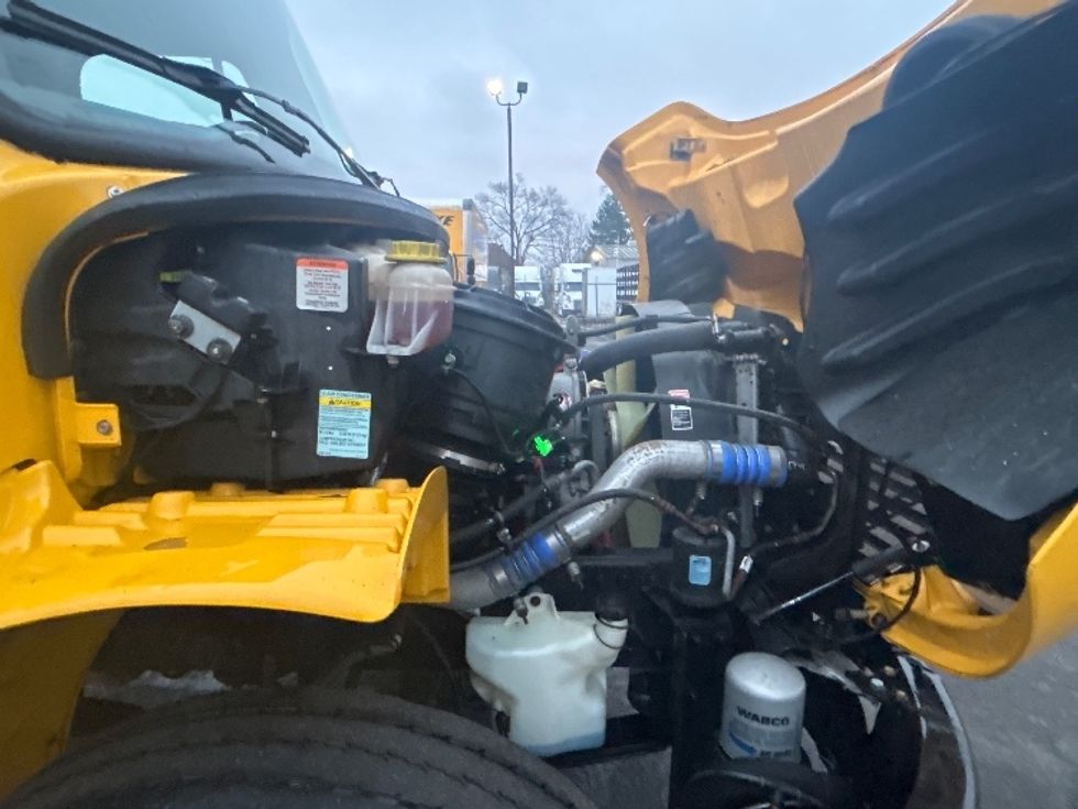 Medium Duty Box Truck-Light and Medium Duty Trucks-Freightliner-2022-M2-East Chicago-IN-127,968\n\t\tmiles-$ 70,250 - Image 23