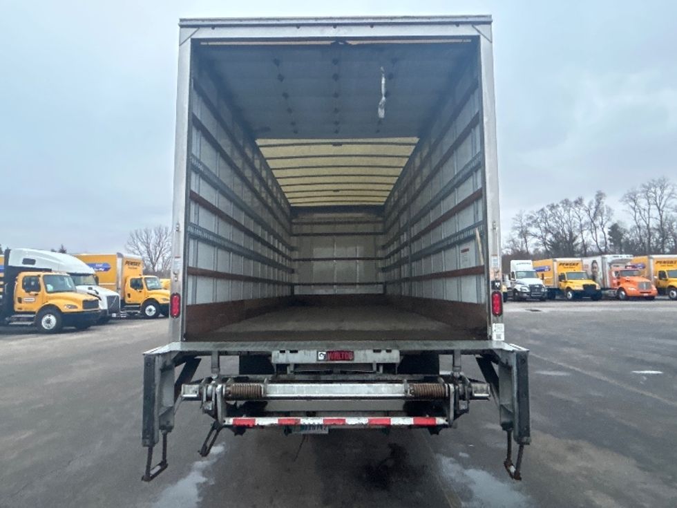 Medium Duty Box Truck-Light and Medium Duty Trucks-Freightliner-2022-M2-East Chicago-IN-127,968\n\t\tmiles-$ 70,250 - Image 8