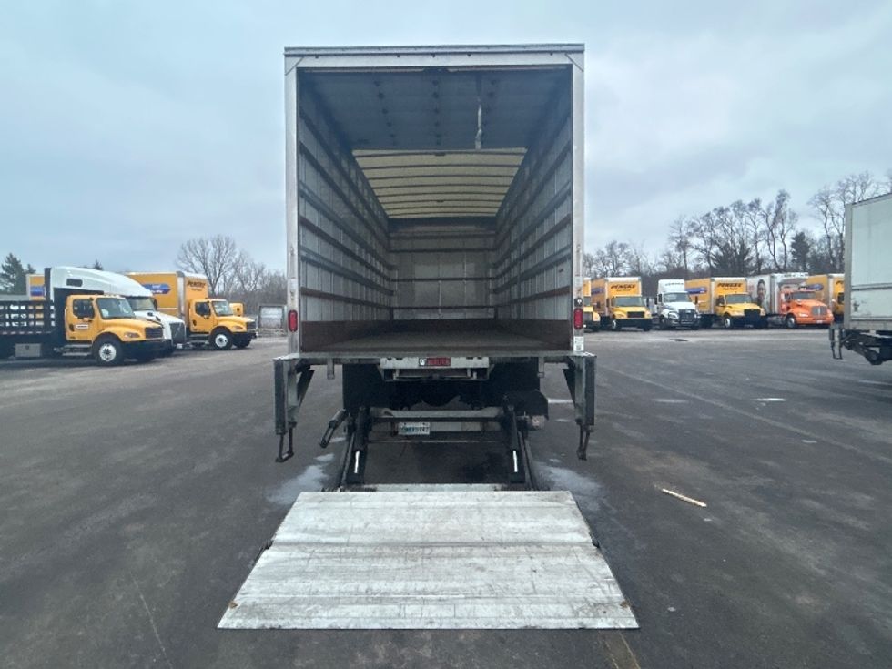 Medium Duty Box Truck-Light and Medium Duty Trucks-Freightliner-2022-M2-East Chicago-IN-127,968\n\t\tmiles-$ 70,250 - Image 9