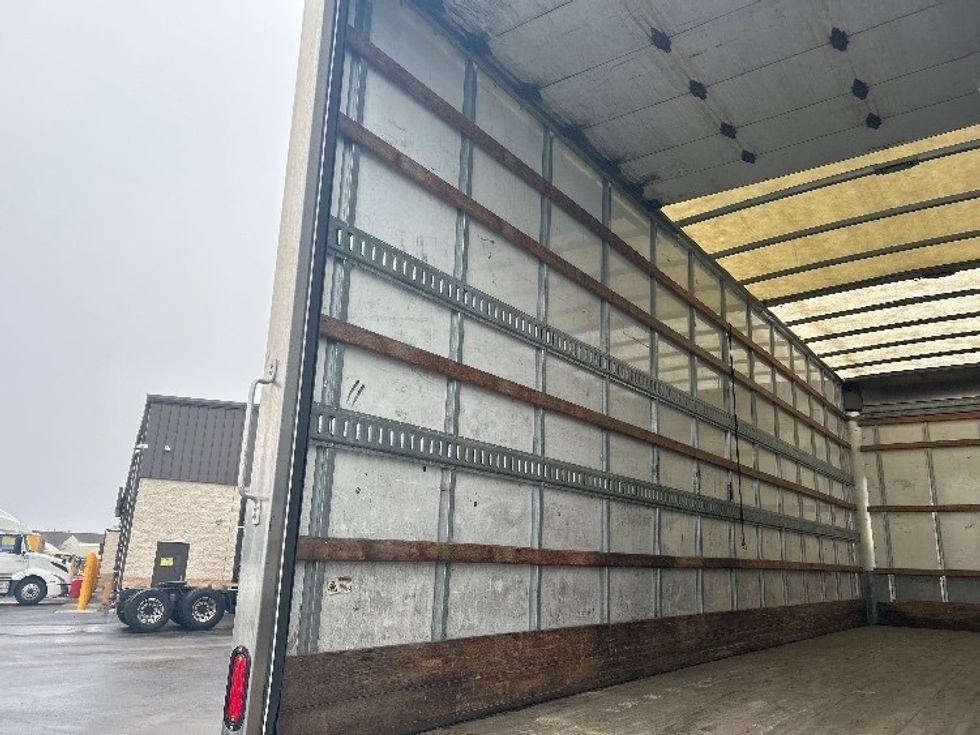 Medium Duty Box Truck-Light and Medium Duty Trucks-Freightliner-2022-M2-East Chicago-IN-133,641\n\t\tmiles-$ 70,250 - Image 11
