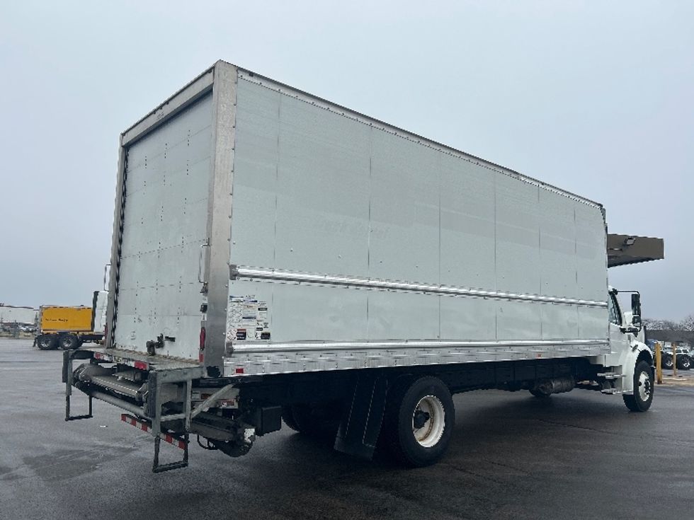 Medium Duty Box Truck-Light and Medium Duty Trucks-Freightliner-2022-M2-East Chicago-IN-133,641\n\t\tmiles-$ 70,250 - Image 13