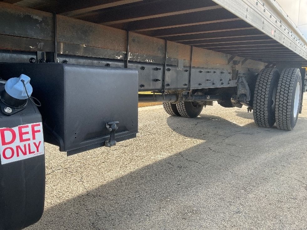 Medium Duty Box Truck-Light and Medium Duty Trucks-Freightliner-2022-M2-East Chicago-IN-133,995\n\t\tmiles-$ 68,250 - Image 5