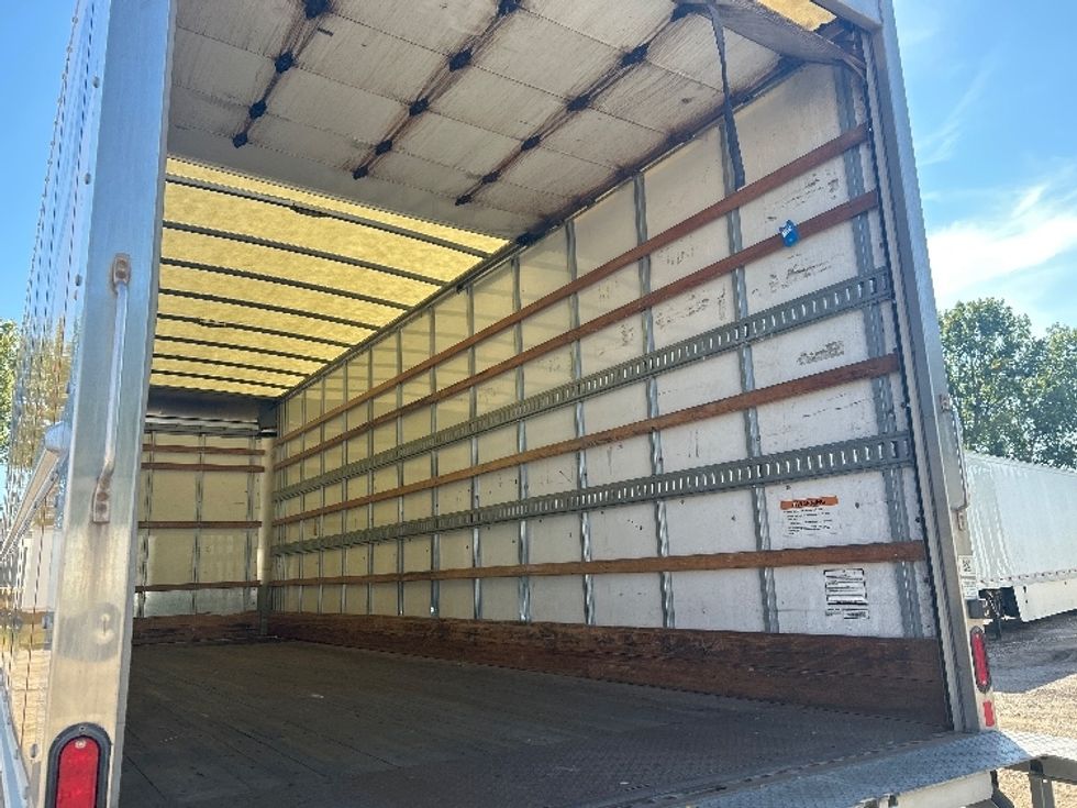Medium Duty Box Truck-Light and Medium Duty Trucks-Freightliner-2022-M2-East Chicago-IN-219,792\n\t\tmiles-$ 44,250 - Image 12