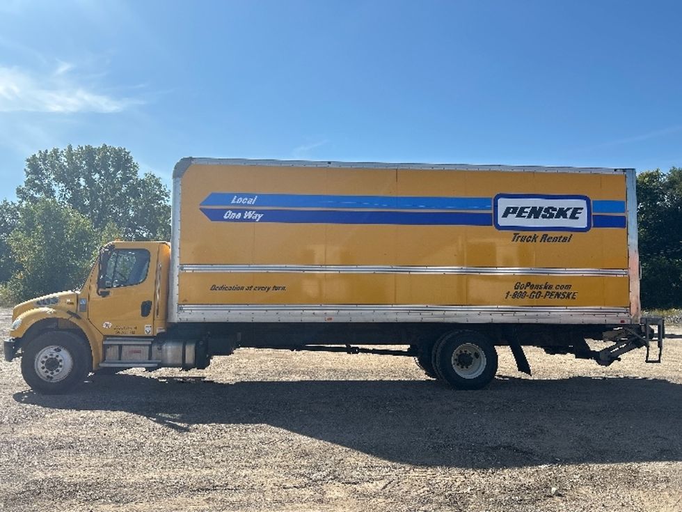 Medium Duty Box Truck-Light and Medium Duty Trucks-Freightliner-2022-M2-East Chicago-IN-219,792\n\t\tmiles-$ 44,250 - Image 4