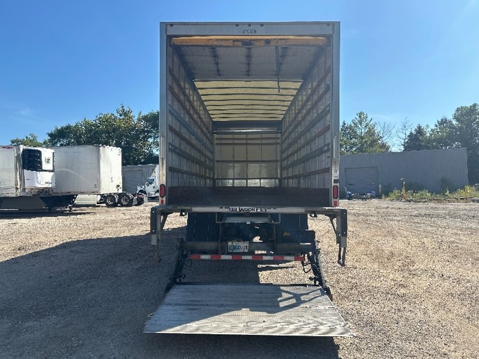 Medium Duty Box Truck-Light and Medium Duty Trucks-Freightliner-2022-M2-East Chicago-IN-219,792\n\t\tmiles-$ 44,250 - Image 9