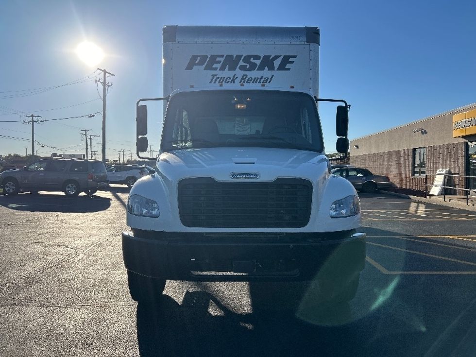 2022 Freightliner M2 106 Medium Duty photo 2