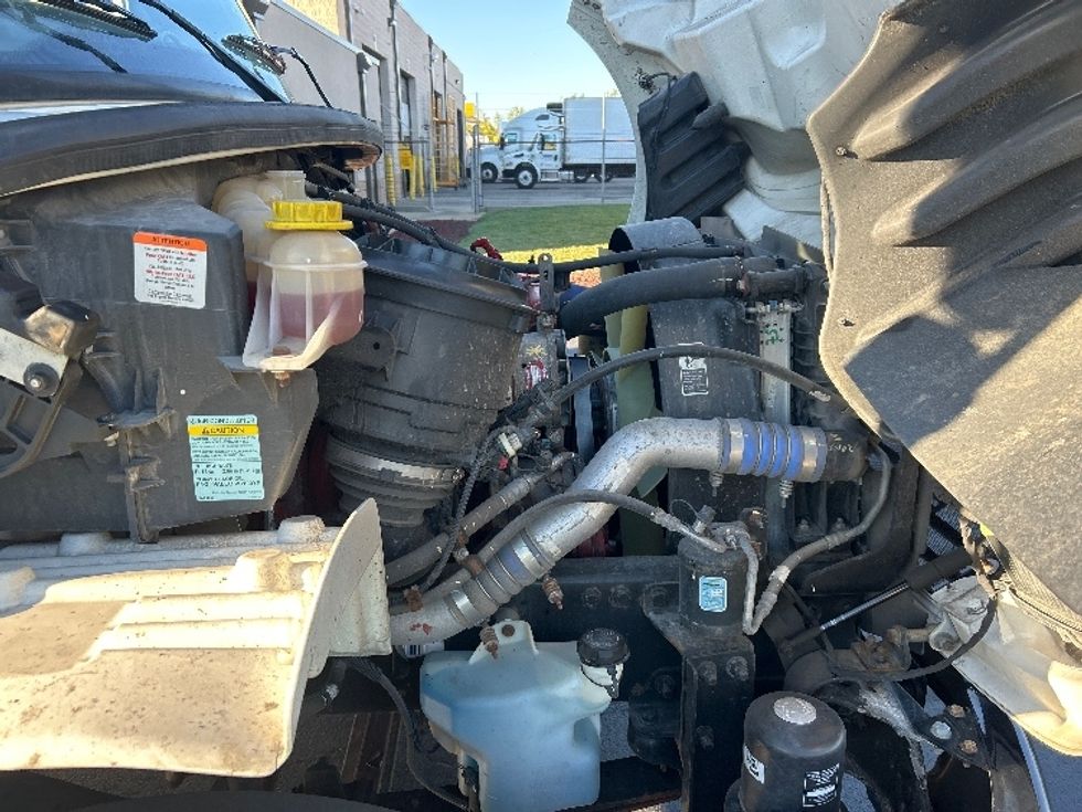 Medium Duty Box Truck-Light and Medium Duty Trucks-Freightliner-2022-M2-East Chicago-IN-241,742\n\t\tmiles-$ 49,250 - Image 23