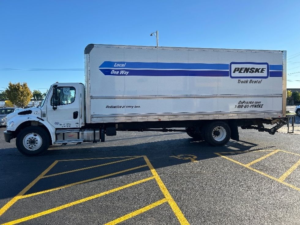 2022 Freightliner M2 106 Medium Duty photo 4