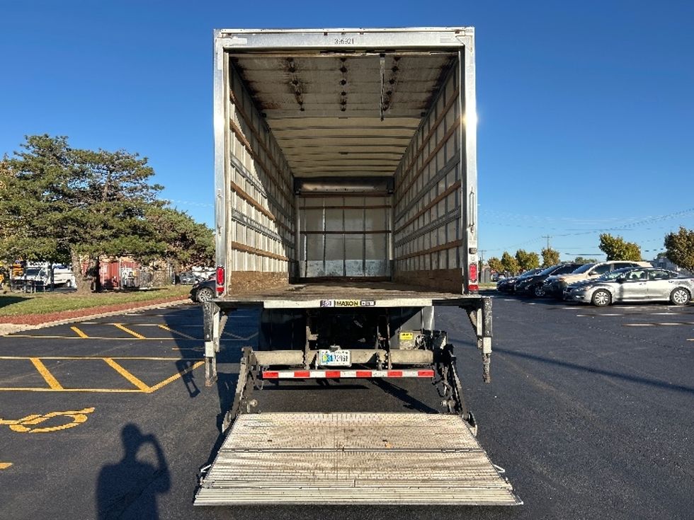 Medium Duty Box Truck-Light and Medium Duty Trucks-Freightliner-2022-M2-East Chicago-IN-241,742\n\t\tmiles-$ 49,250 - Image 9