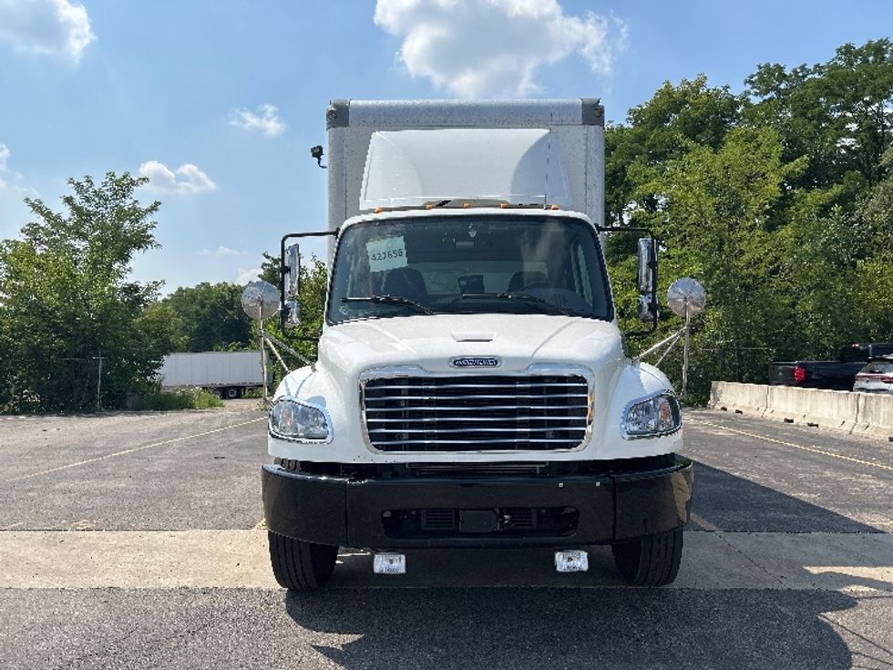 Medium Duty Box Truck-Light and Medium Duty Trucks-Freightliner-2022-M2-East Chicago-IN-273,275\n\t\tmiles-$ 38,500 - Image 2
