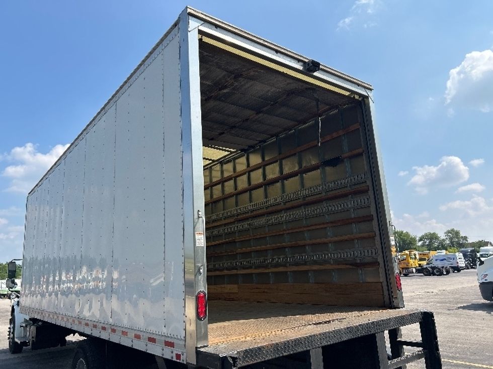 Medium Duty Box Truck-Light and Medium Duty Trucks-Freightliner-2022-M2-East Chicago-IN-371,123\n\t\tmiles-$ 27,750 - Image 11