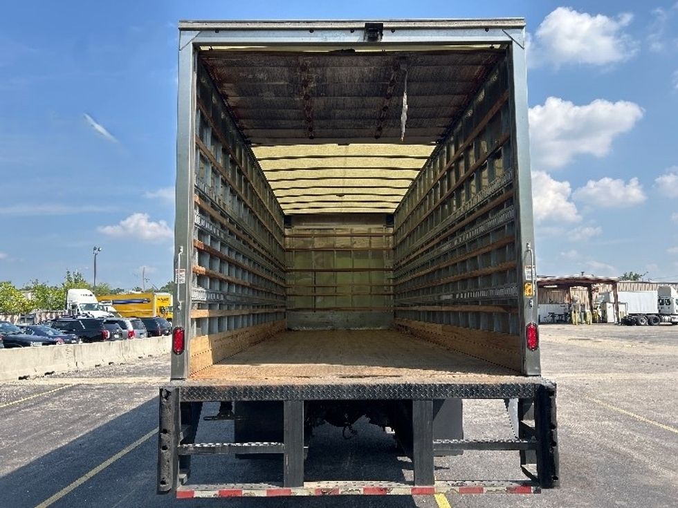 Medium Duty Box Truck-Light and Medium Duty Trucks-Freightliner-2022-M2-East Chicago-IN-371,123\n\t\tmiles-$ 27,750 - Image 8