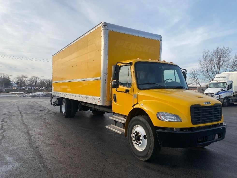 Medium Duty Box Truck-Light and Medium Duty Trucks-Freightliner-2022-M2-East Chicago-IN-75,260\n\t\tmiles-$ 77,750 - Image 1