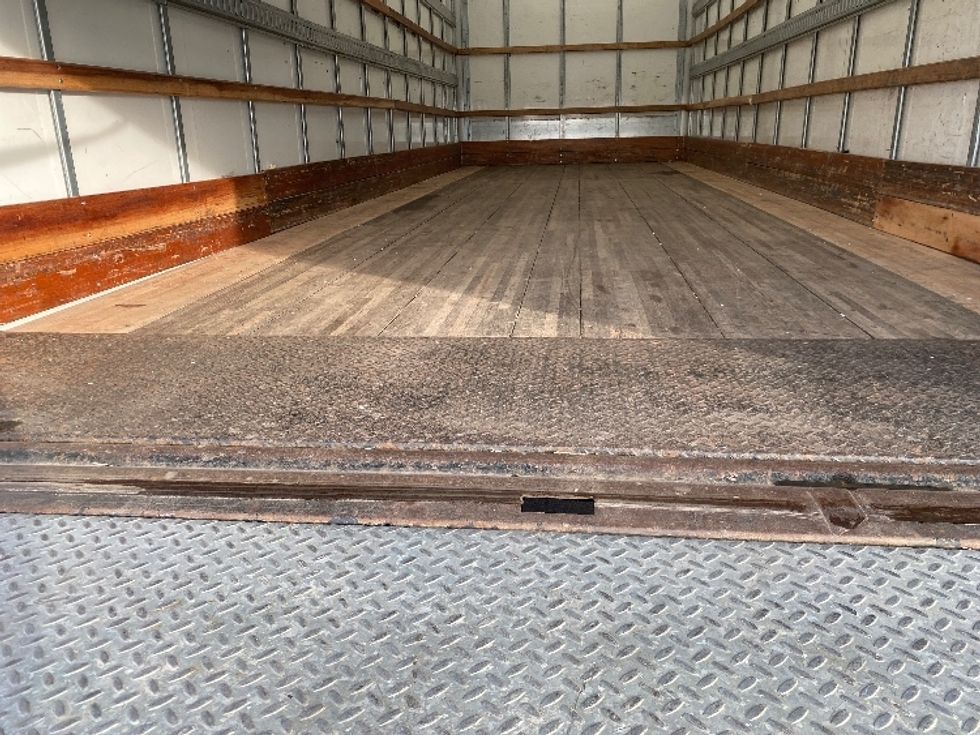 Medium Duty Box Truck-Light and Medium Duty Trucks-Freightliner-2022-M2-East Chicago-IN-75,260\n\t\tmiles-$ 77,750 - Image 10