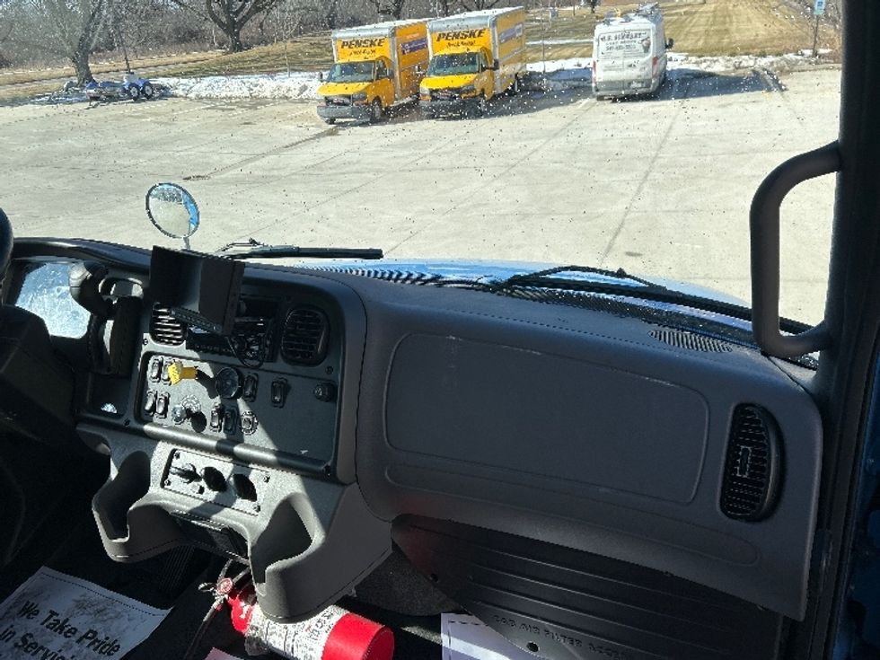 Medium Duty Box Truck-Light and Medium Duty Trucks-Freightliner-2022-M2-East Chicago-IN-81,276\n\t\tmiles-$ 61,250 - Image 21