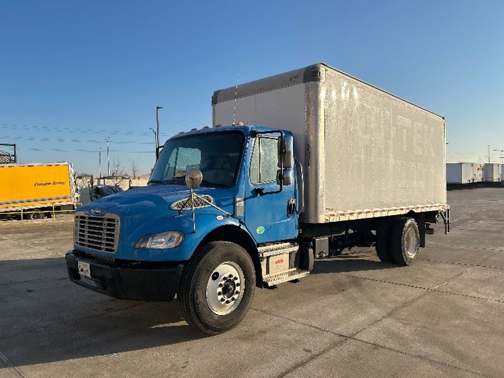 Medium Duty Box Truck-Light and Medium Duty Trucks-Freightliner-2022-M2-East Chicago-IN-81,276\n\t\tmiles-$ 61,250 - Image 3