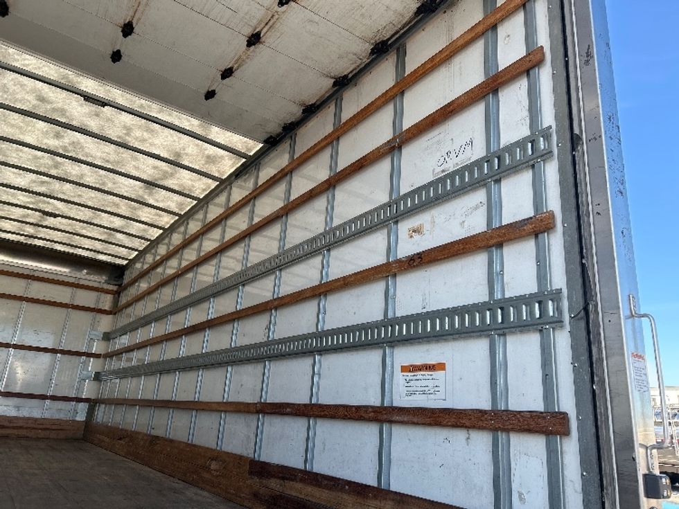 Medium Duty Box Truck-Light and Medium Duty Trucks-Freightliner-2022-M2-East Chicago-IN-81,580\n\t\tmiles-$ 77,250 - Image 12