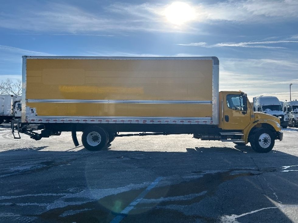 Medium Duty Box Truck-Light and Medium Duty Trucks-Freightliner-2022-M2-East Chicago-IN-81,580\n\t\tmiles-$ 77,250 - Image 15