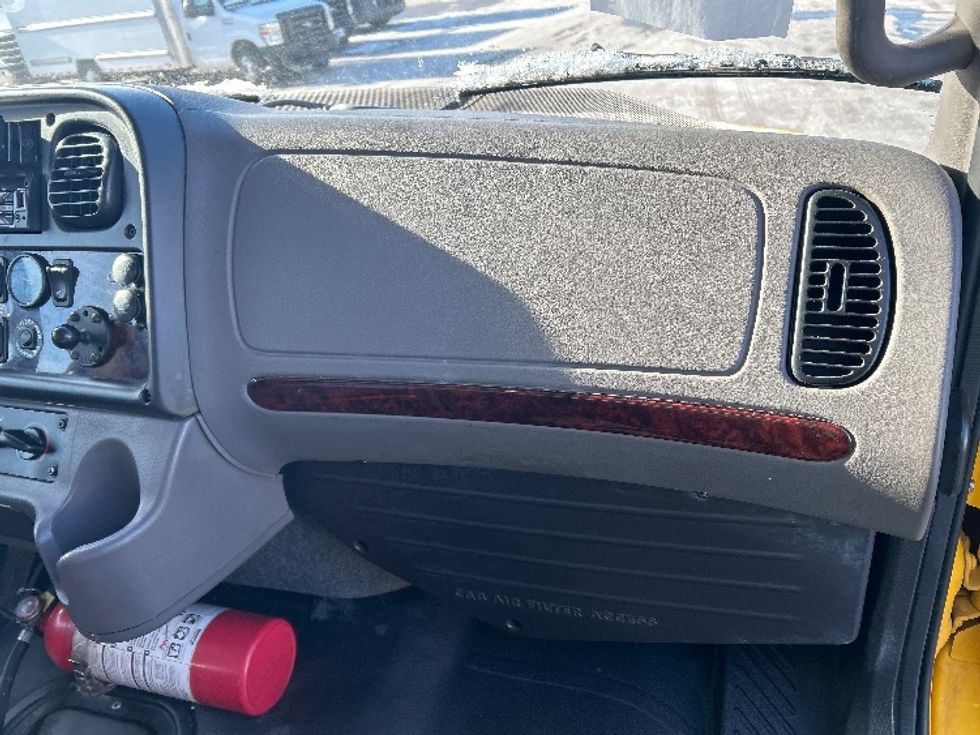 Medium Duty Box Truck-Light and Medium Duty Trucks-Freightliner-2022-M2-East Chicago-IN-81,580\n\t\tmiles-$ 77,250 - Image 21