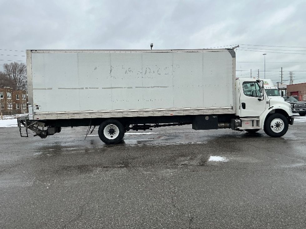 Medium Duty Box Truck-Light and Medium Duty Trucks-Freightliner-2022-M2-East Chicago-IN-96,987\n\t\tmiles-$ 78,500 - Image 15