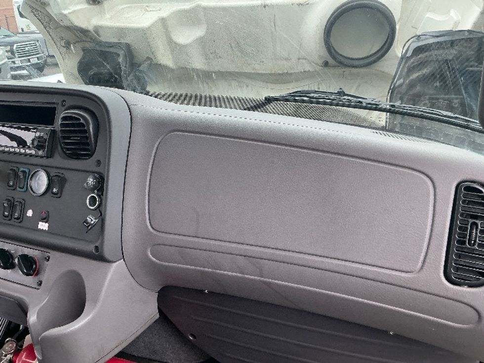 Medium Duty Box Truck-Light and Medium Duty Trucks-Freightliner-2022-M2-East Chicago-IN-96,987\n\t\tmiles-$ 78,500 - Image 21