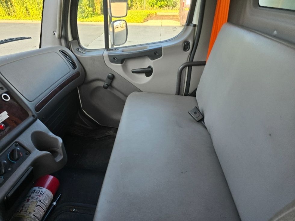 Medium Duty Box Truck-Light and Medium Duty Trucks-Freightliner-2022-M2-East Liberty-OH-39,595\n\t\tmiles-$ 74,500 - Image 18