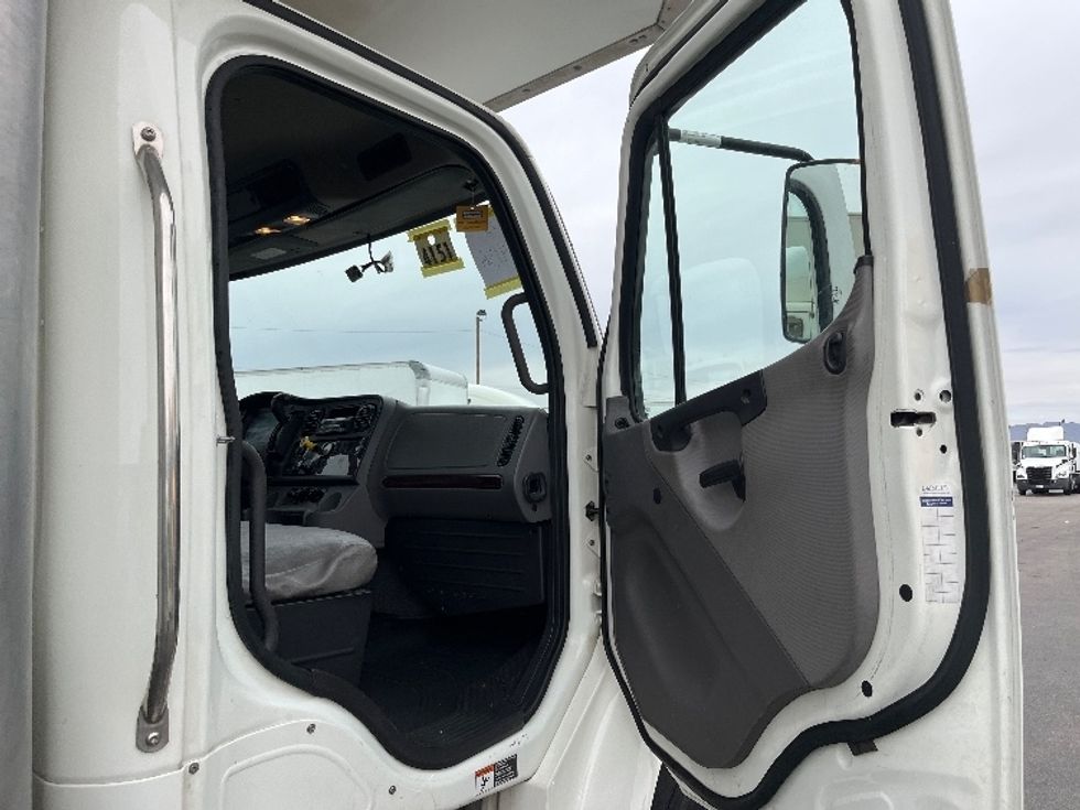 Medium Duty Box Truck-Light and Medium Duty Trucks-Freightliner-2022-M2-El Paso-TX-130,876\n\t\tmiles-$ 75,500 - Image 20