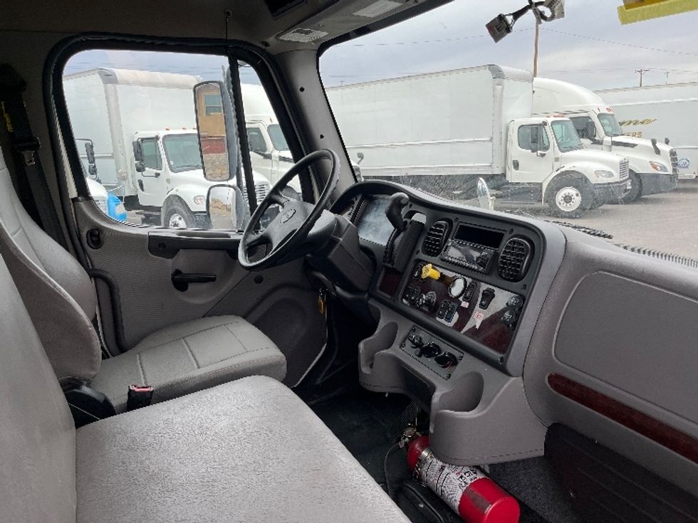 Medium Duty Box Truck-Light and Medium Duty Trucks-Freightliner-2022-M2-El Paso-TX-130,876\n\t\tmiles-$ 75,500 - Image 22