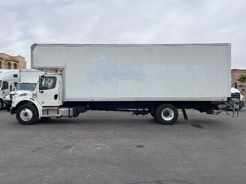 Medium Duty Box Truck-Light and Medium Duty Trucks-Freightliner-2022-M2-El Paso-TX-130,876\n\t\tmiles-$ 75,500 - Image 4