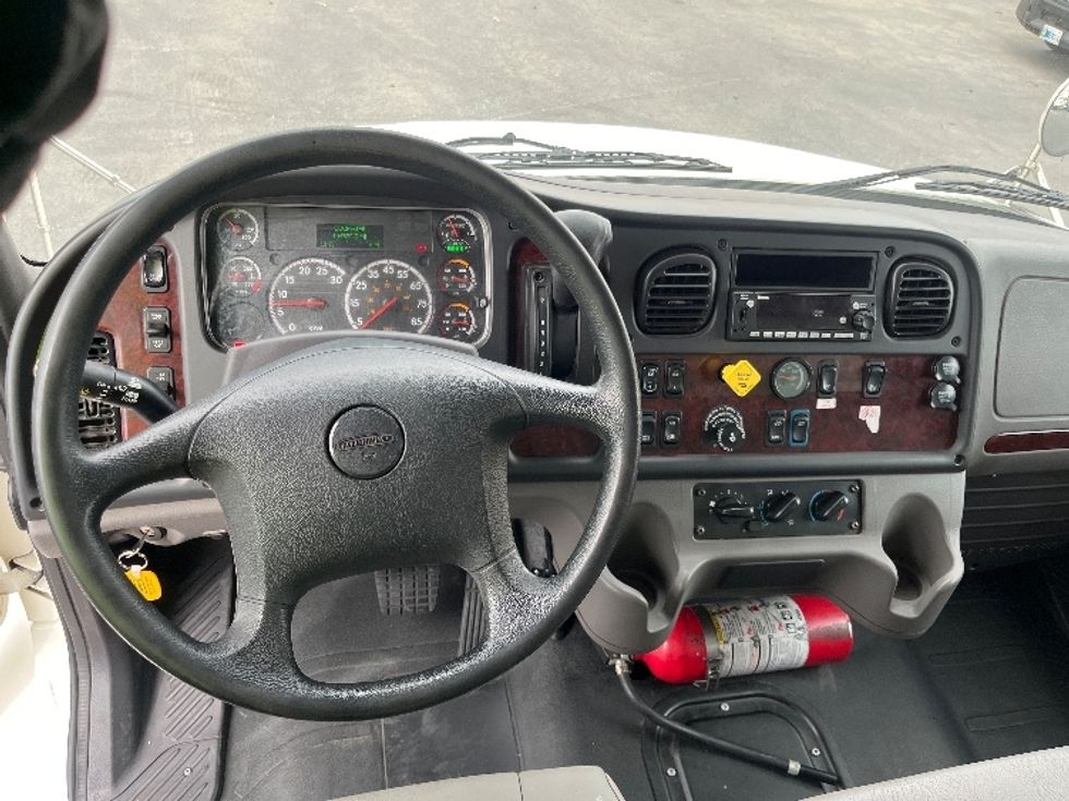 Medium Duty Box Truck-Light and Medium Duty Trucks-Freightliner-2022-M2-El Paso-TX-144,571\n\t\tmiles-$ 73,250 - Image 18