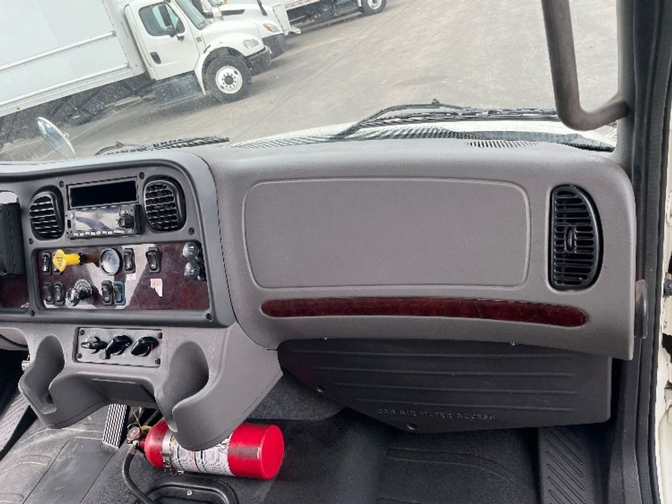 Medium Duty Box Truck-Light and Medium Duty Trucks-Freightliner-2022-M2-El Paso-TX-144,571\n\t\tmiles-$ 73,250 - Image 21