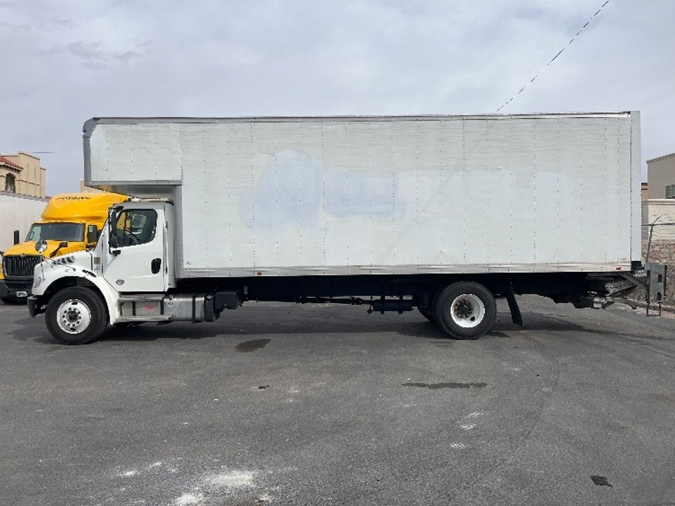 Medium Duty Box Truck-Light and Medium Duty Trucks-Freightliner-2022-M2-El Paso-TX-144,571\n\t\tmiles-$ 73,250 - Image 4